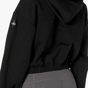 ALO stadium refresh 1/2 zip  XS